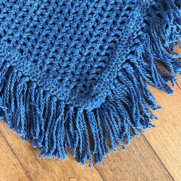 Carolina•Arce•Seifert knit shawl blue vintage looking - Picture 8 of 12